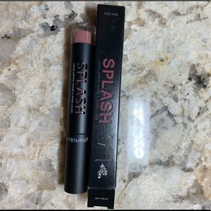 Younique Moodstruck Liquid Lipstick- Stellar